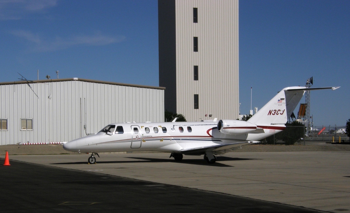 Citation CJ3 charter private jet exterior thumbnail 2