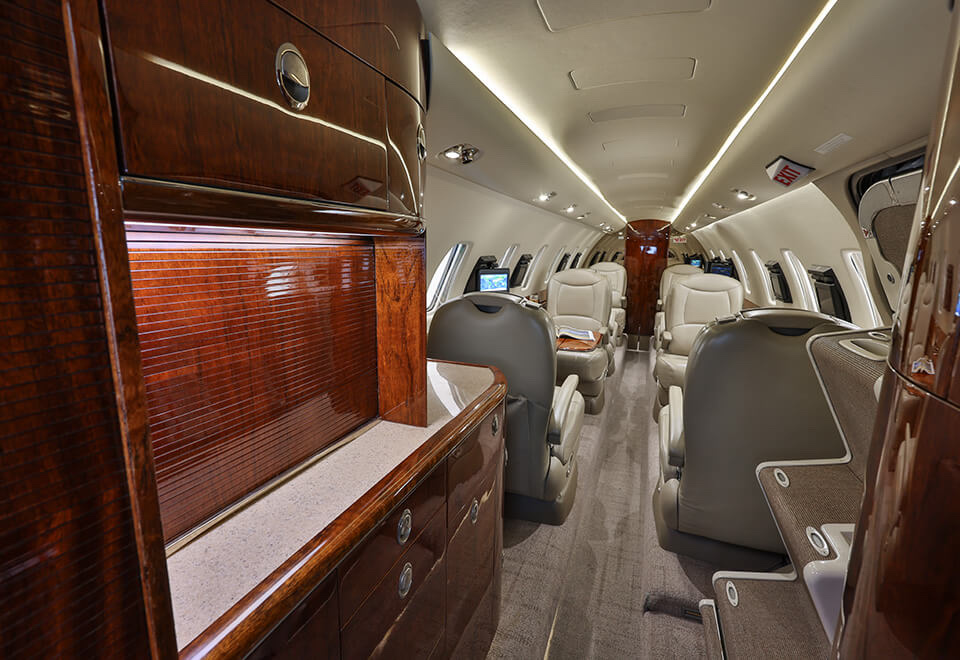 Citation Sovereign charter private jet exterior thumbnail 8