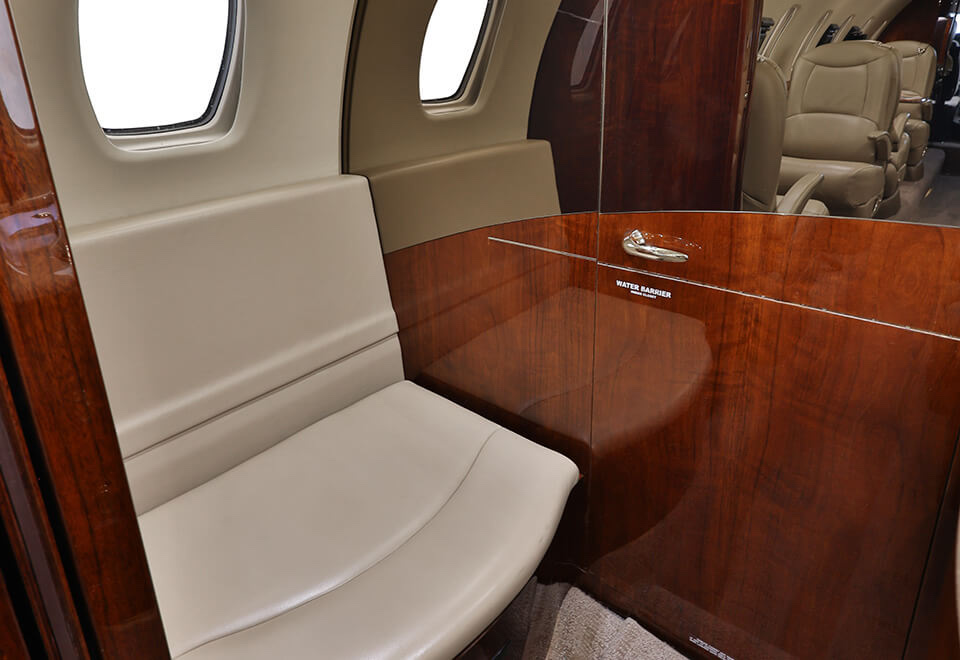 Citation Sovereign charter private jet exterior thumbnail 9