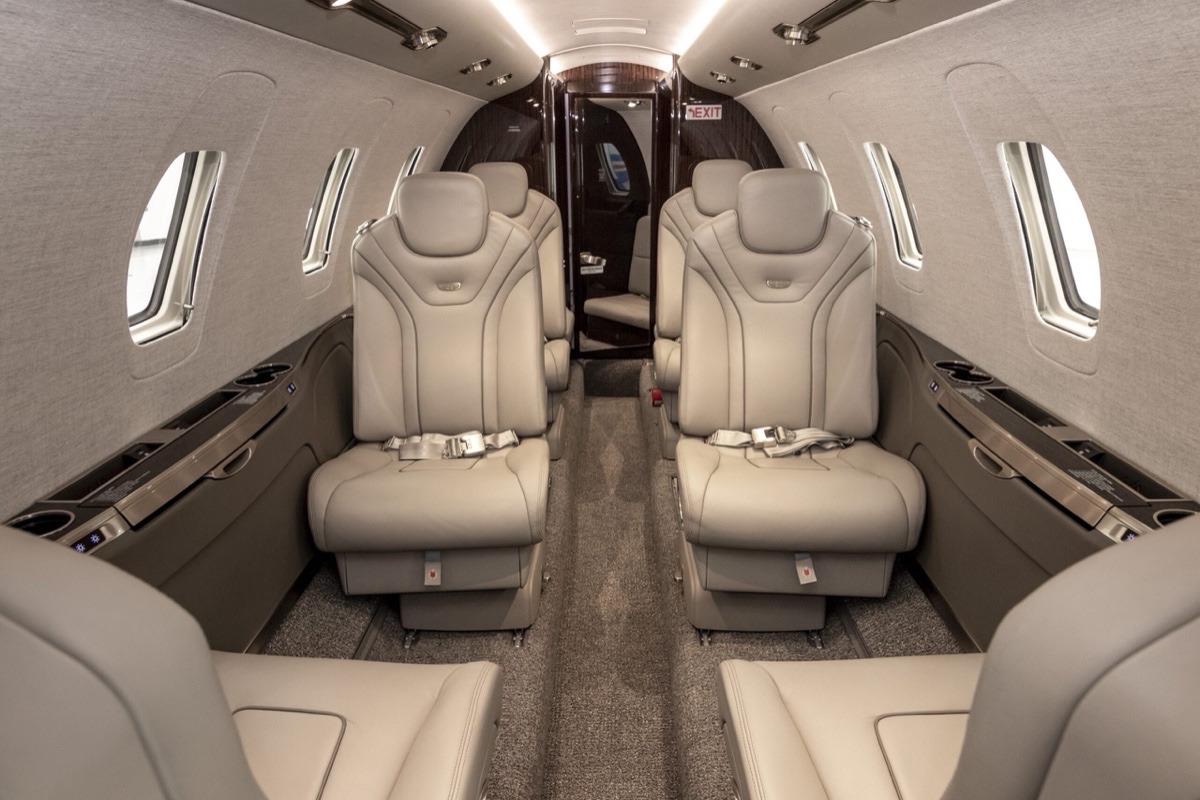 Citation X charter private jet exterior thumbnail 8