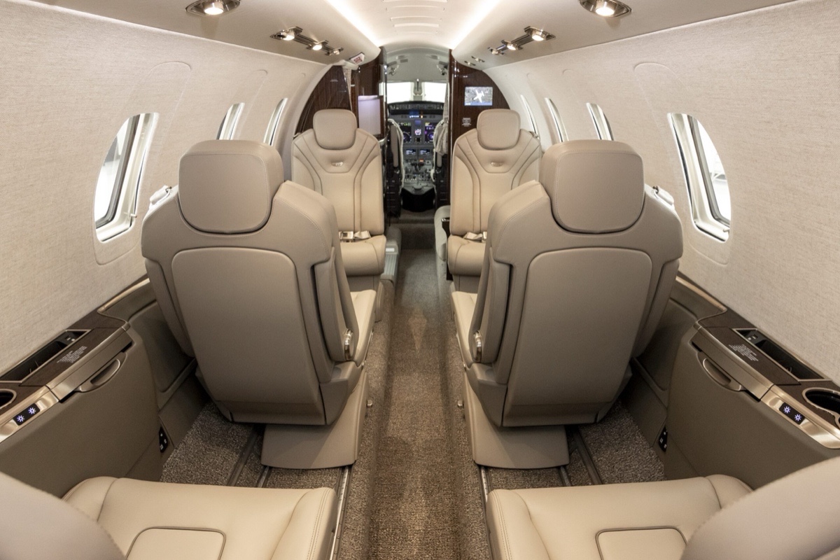 Citation X charter private jet exterior thumbnail 9