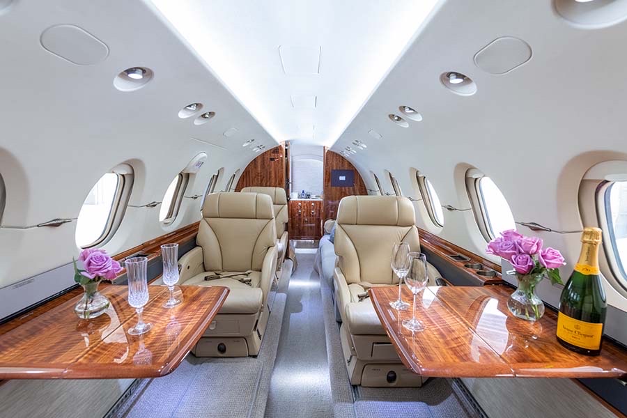 Hawker 900XP charter private jet exterior thumbnail 3