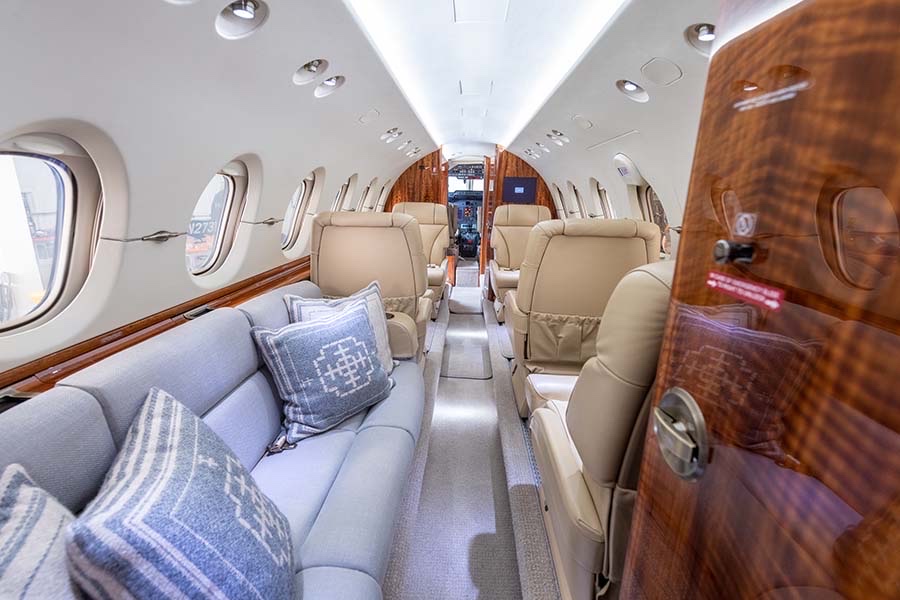 Hawker 900XP charter private jet exterior thumbnail 10