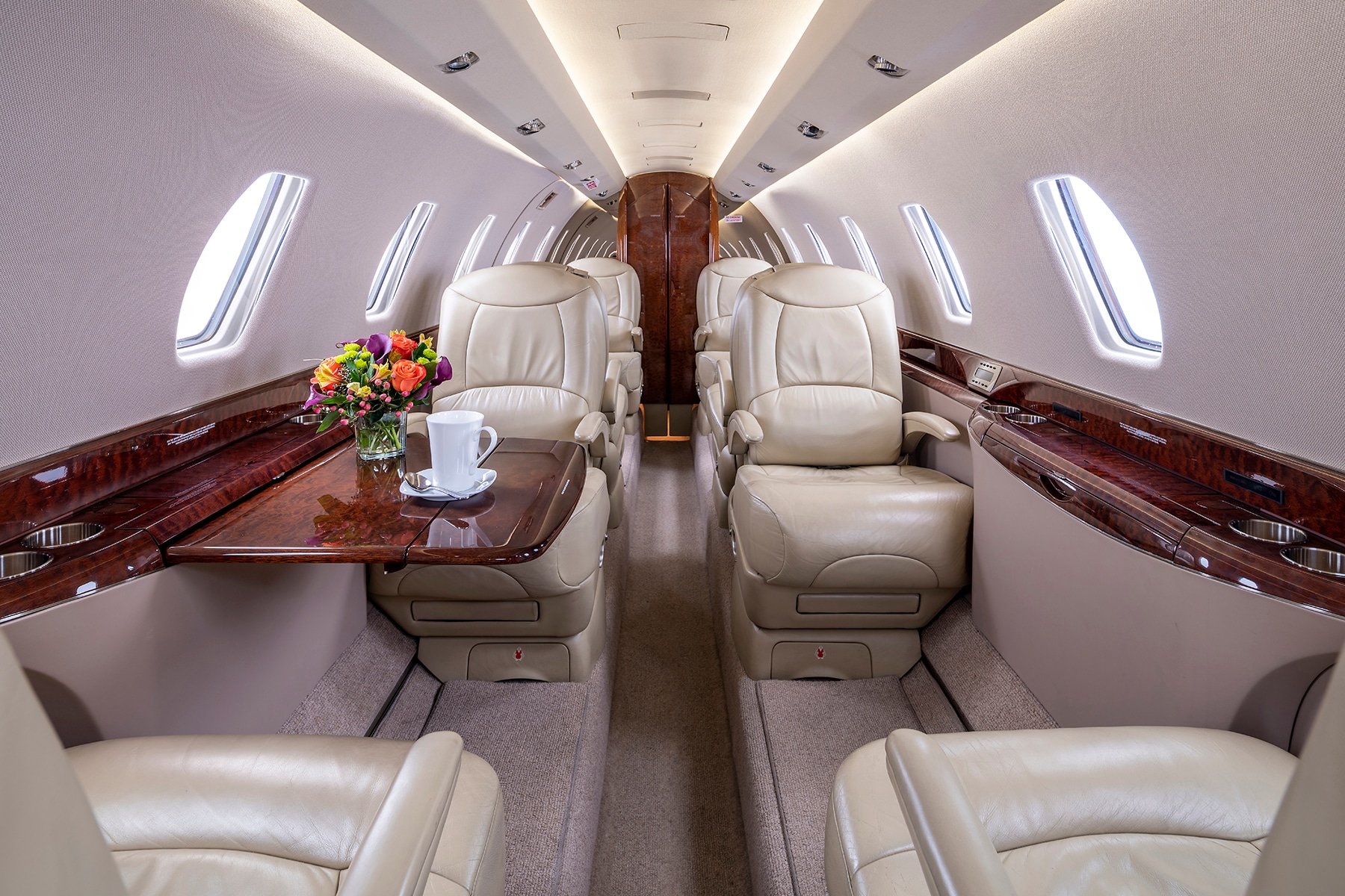 Citation X charter private jet cabin interior photo 1 of 3