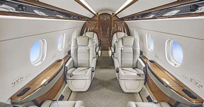 Praetor 500 charter private jet cabin interior thumbnail 3